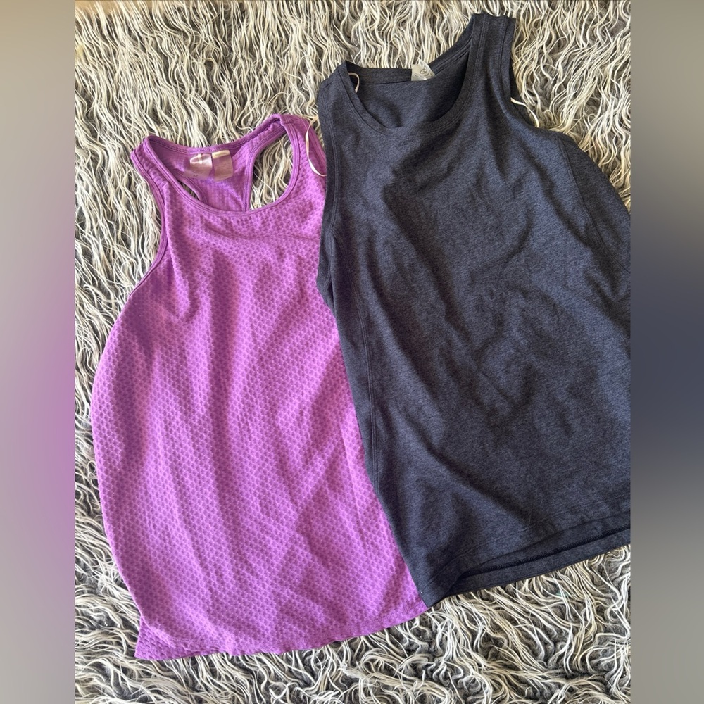 Lot Of 2  Calia By Carrie Underwood Athletic Tank Top Sz medium Gray Purple